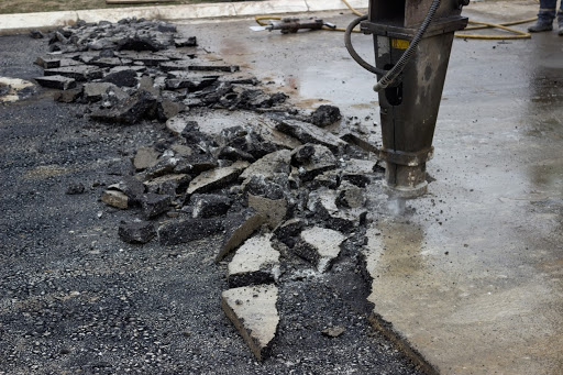 Understanding Average Concrete Removal Costs (5 Min Read)